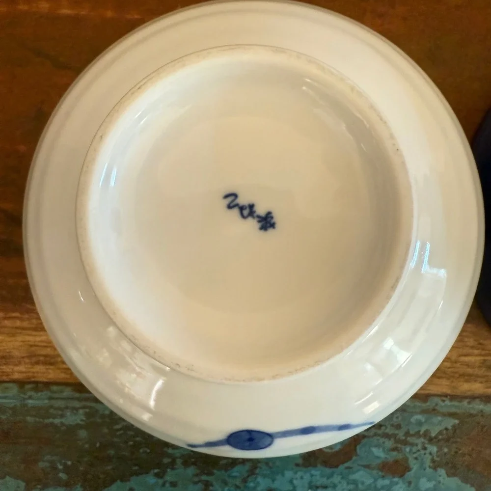 KAFU Japanese Ceramic Fat Cat Rice Bowls Set Blue White Smiling Warai Neko